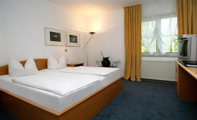 Hotel Lindenstrasse Neuenhagen bei Berlin Extérieur photo